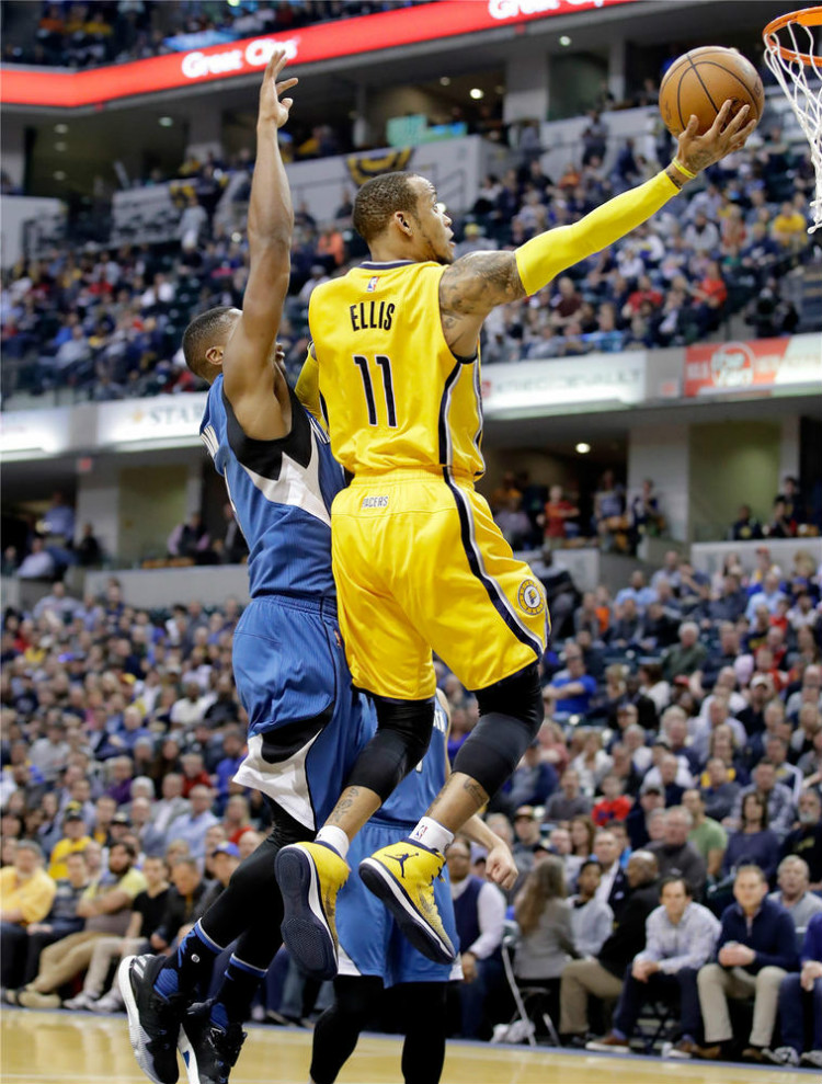 怪不得外国马拉松运动员会边跑边拉稀.