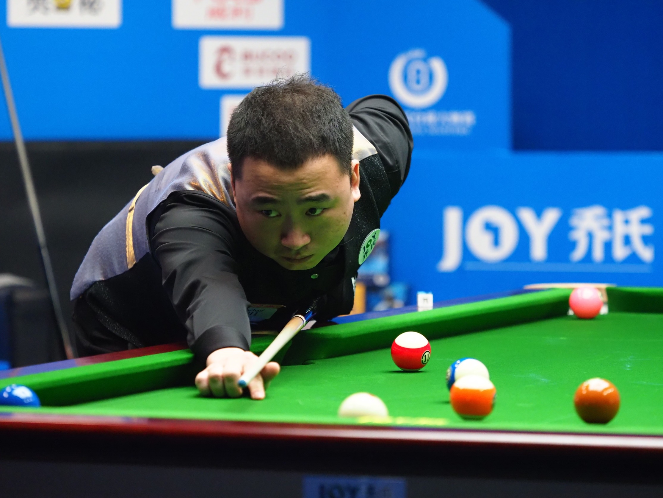 拒逆转！约基奇39+10+10，大洛26+7+3，新纪录诞生，东部第五易主.