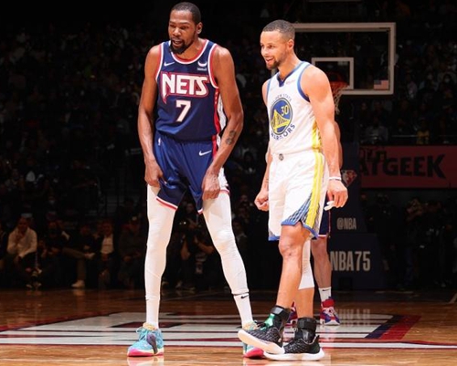 容的姿态面 容的姿态面